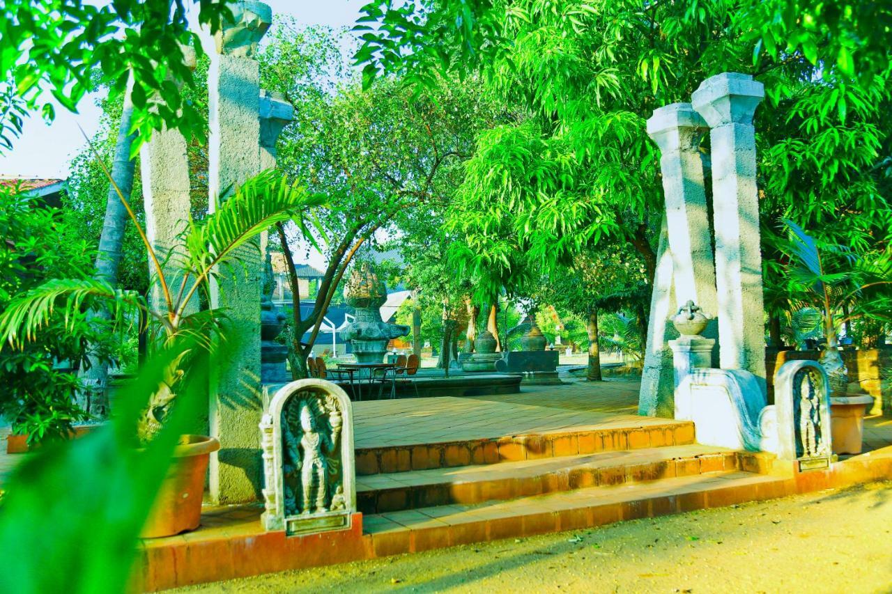 Avasta Resort And Spa Anurâdhapura Extérieur photo