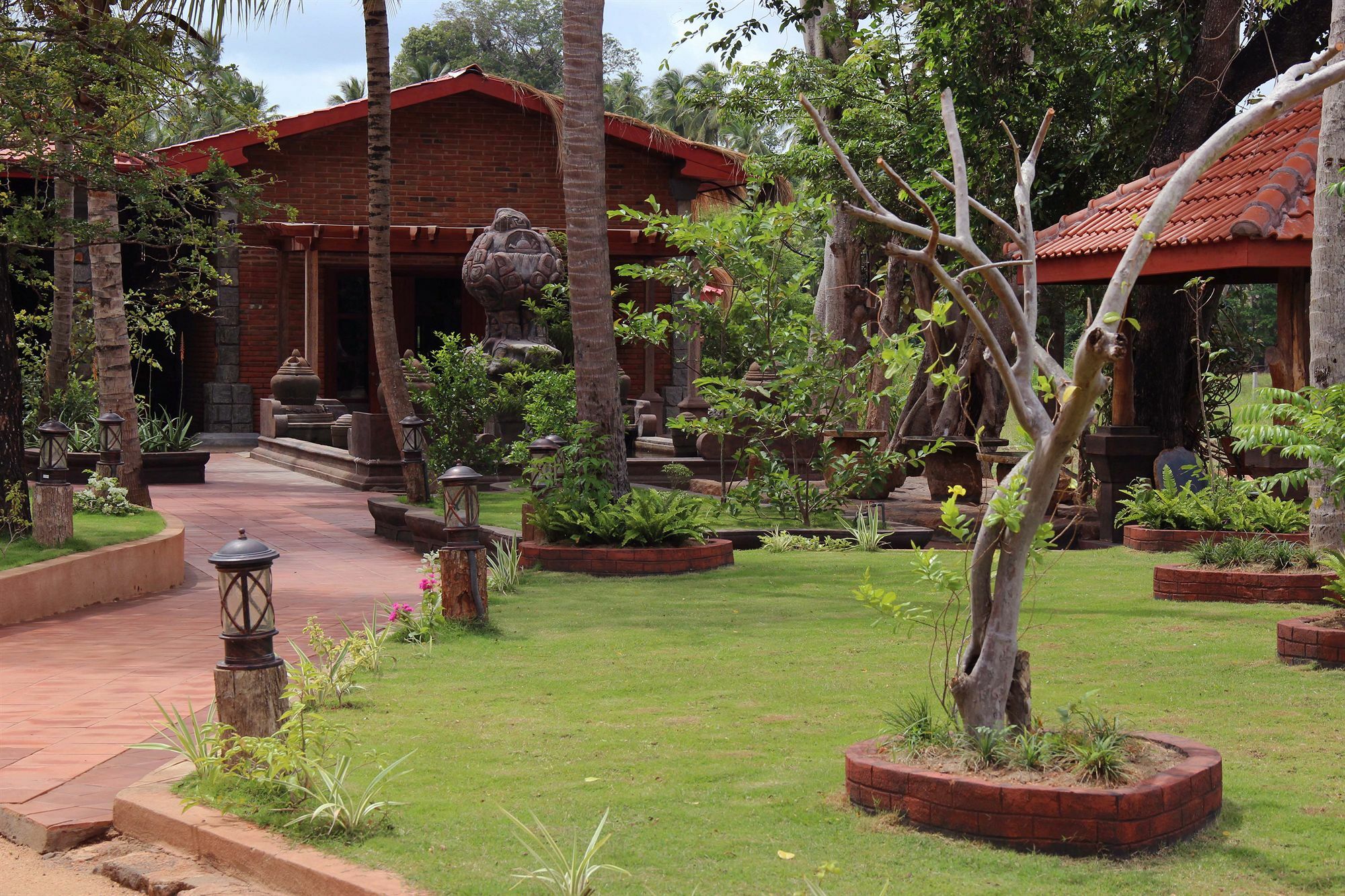 Avasta Resort And Spa Anurâdhapura Extérieur photo